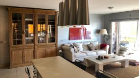 COMFORTABLE AND WELL LOCATED APARTMENT IN NUEVA ANDALUCIA