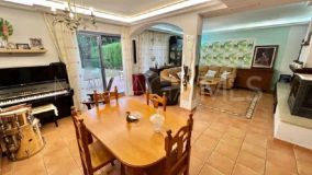 Doppelhaushälfte zu verkaufen in Los Naranjos, Nueva Andalucia