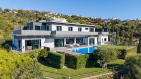 Villa en venta en Los Altos de los Monteros, Marbella Este