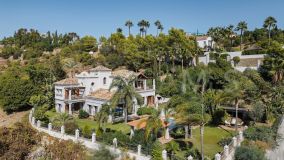 Villa for sale in El Madroñal, Benahavis