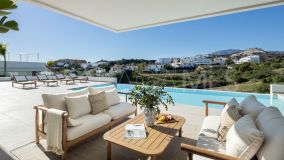 Villa for sale in La Resina Golf, Estepona Est