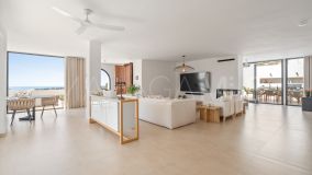 Villa en venta en Nueva Andalucia, Marbella