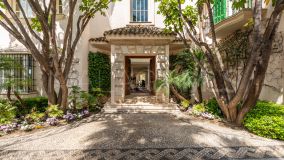 Villa for sale in Los Monteros Playa, Marbella Est
