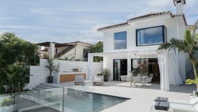 Villa for sale in Nueva Andalucia, Marbella