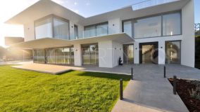 For sale villa with 4 bedrooms in La Reserva