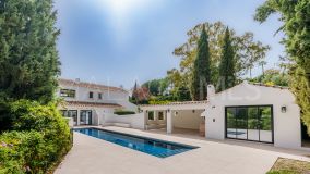 Villa for sale in Benahavis