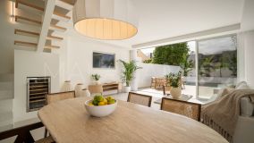 Villa Jumelée for sale in Altos del Rodeo, Nueva Andalucia