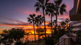 Apartment for sale in Punta Plata, Estepona Town