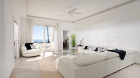 House for sale in Hacienda las Chapas, Marbella East