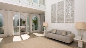 Hus i byn for sale in Hacienda las Chapas, Marbella Öst