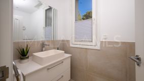 Hus i byn for sale in Hacienda las Chapas, Marbella Öst