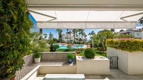 Markplanslägenhet for sale in Alcazaba Beach, Estepona Öst