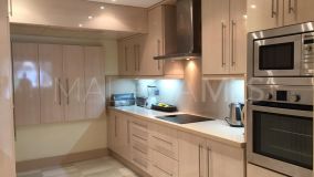 Appartement rez de chaussée for sale in Alcazaba Beach, Estepona Est