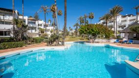 Appartement rez de chaussée for sale in Alcazaba Beach, Estepona Est