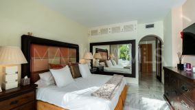 Appartement rez de chaussée for sale in Alcazaba Beach, Estepona Est