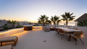 Penthouse for sale in Punta Plata, Estepona Town