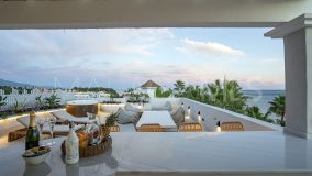 Penthouse for sale in Punta Plata, Estepona Town