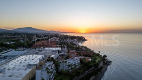 Penthouse for sale in Punta Plata, Estepona Town