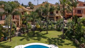 Radhus for sale in Jardines de las Lomas, Marbella Golden Mile