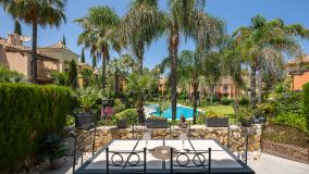 Adosado en venta en Jardines de las Lomas, Marbella Golden Mile