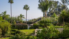 Appartement rez de chaussée for sale in Bahía del Velerín, Estepona Est