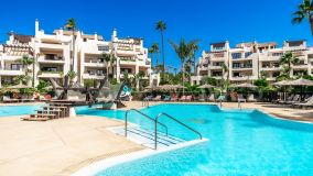 Appartement rez de chaussée for sale in Bahía del Velerín, Estepona Est