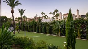 Villa en venta en Atalaya, Estepona Este