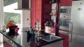 Villa for sale in Los Arqueros, Benahavis