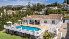 Villa for sale in Sierrezuela, Mijas Costa