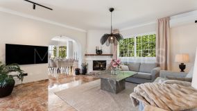 Villa en venta en Sierrezuela, Mijas Costa