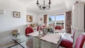 Zweistöckiges Penthouse zu verkaufen in Nueva Andalucia, Marbella