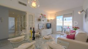 Atico con 2 dormitorios en venta en Marbella Real
