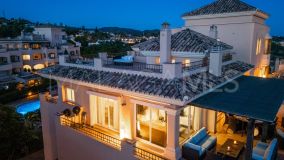 Zweistöckiges Penthouse zu verkaufen in Hacienda Elviria, Marbella Ost