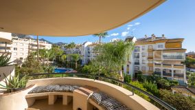 Apartment for sale in Gran Ducado, Marbella Golden Mile