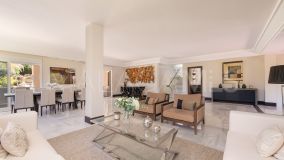 Villa for sale in Rio Verde, Marbella Golden Mile