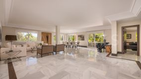 Villa for sale in Rio Verde, Marbella Golden Mile