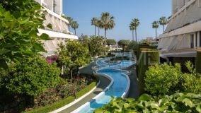 Tvåvåningslägenhet for sale in Marbella House, Marbella City
