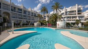 Tvåvåningslägenhet for sale in Marbella House, Marbella City
