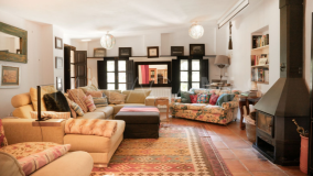 Finca for sale in Casares