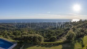 Penthouse for sale in La Mairena, Marbella East