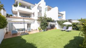 Apartment for sale in La Mairena, Marbella East
