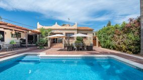 Lovely 4 beds villa in Marbella only 1 Km from the beach