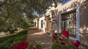 Villa for sale in San Roque Club with 6 bedrooms