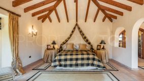 Se vende villa en San Roque Club