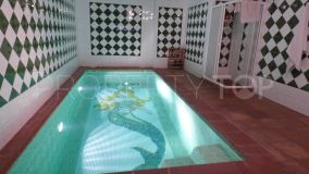 Immaculate villa of exceptional quality and indoor pool