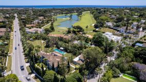 Un icono de Sotogrande con más de 8.900 m2 de jardín plano