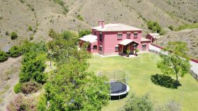 Property with beautiful views over the bay of Malaga