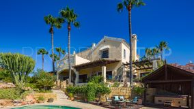 Villa with 4 bedrooms for sale in La Duquesa Golf