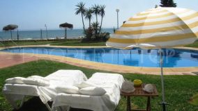 Se vende apartamento planta baja en Calahonda Playa con 3 dormitorios