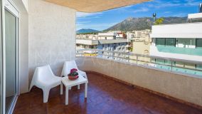 Apartamento en venta en Playa Bajadilla - Puertos, Marbella Ciudad